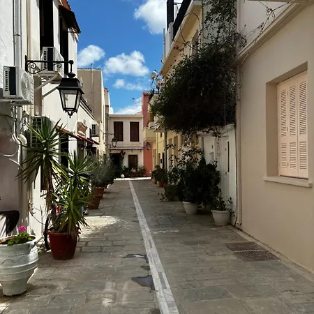 Larimar Rethymnon